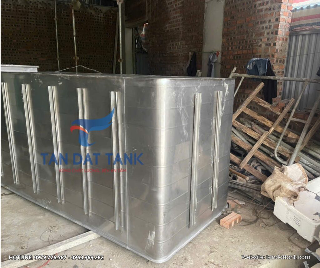 Bể nước ngầm inox cong trinh bon be nguyen xien 1