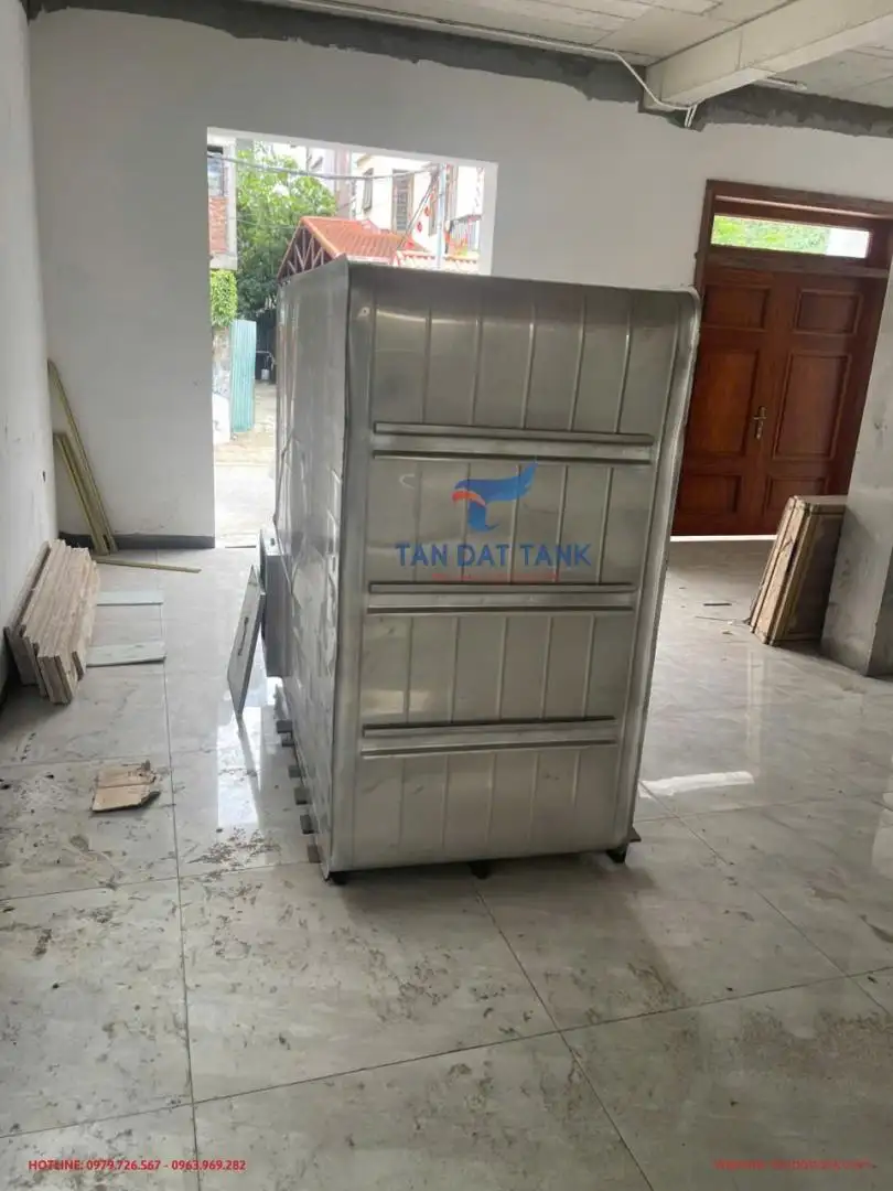 Lắp đặt bể nước ngầm inox anh Duy Lắp đặt bể nước ngầm inox anh Duy – công trình khu đô thị Sài Đồng, Hà Nội